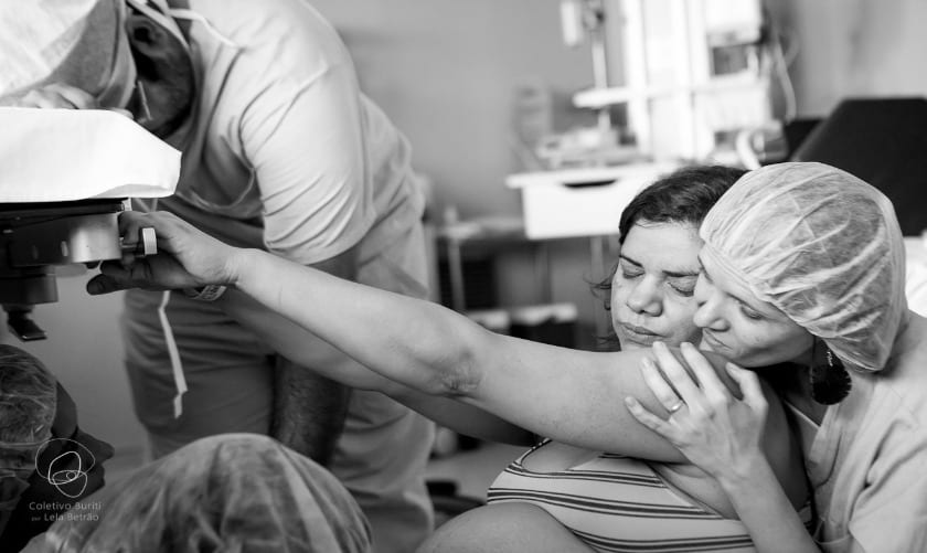 Doulas terão permissão para acompanhar trabalhos de parto em Natal