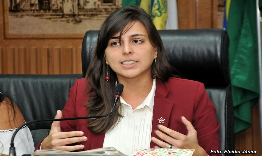 Falsa polêmica