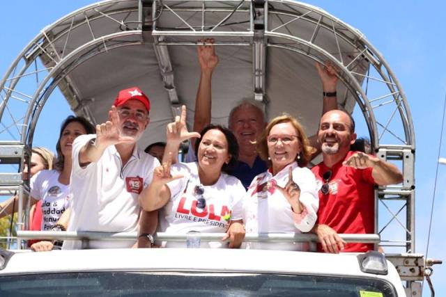 Carreta com Fátima em Parnamirim no sábado terá presença de Manuela D’Ávila