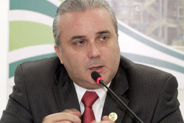 Jean Paul Prates dá palestra nos EUA antes de assumir o Senado pelo RN