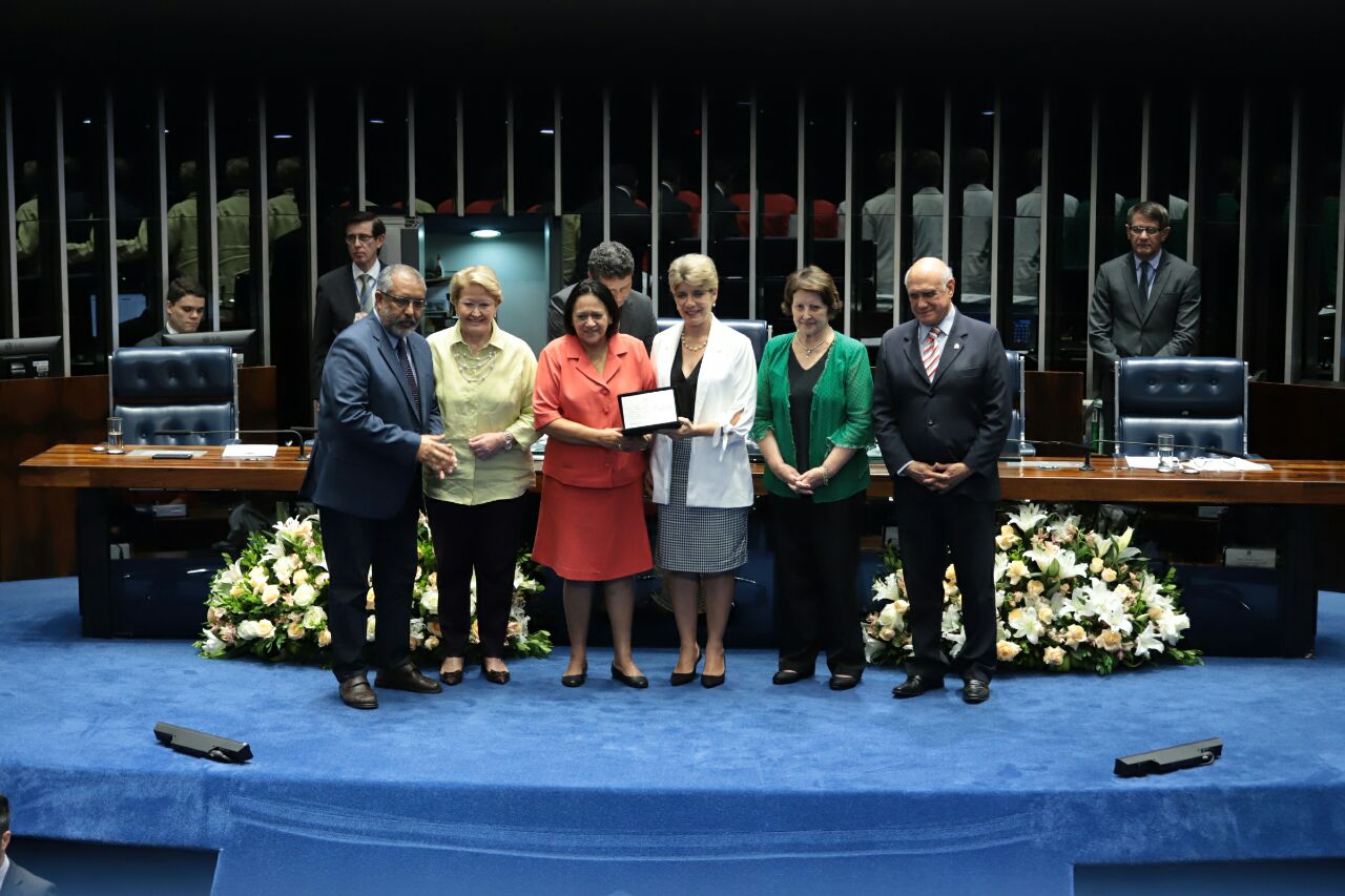 Comenda Câmara Cascudo celebra povo brasileiro no Senado