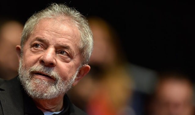OAS terá de devolver à família de Lula dinheiro pago por apartamento no Guarujá