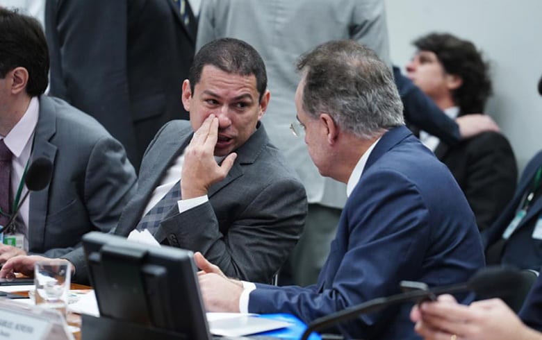 Comissão da Câmara aprova relatório da reforma da Previdência ‘cruel contra os trabalhadores’