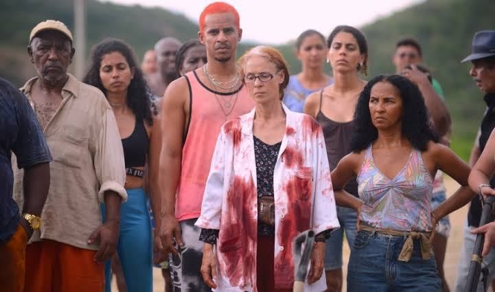 Bacurau tem pré-estreia em Parelhas com presença de Sônia Braga