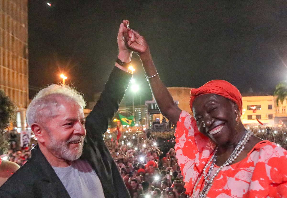 Feira Nordestina de Agricultura Familiar terá shows de Lia de Itamaracá, Mariana Aydar e Mestrinho; presença de Lula é aguardada