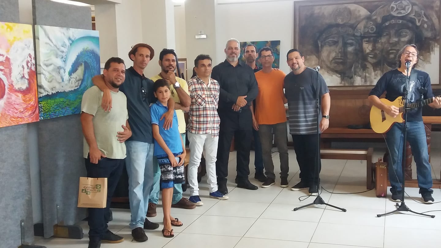 Movimento de direita e com inspiração 