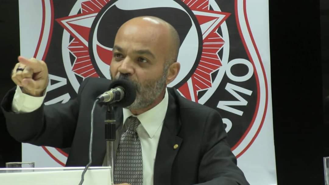 Difamação não é coragem, calúnia não é denúncia