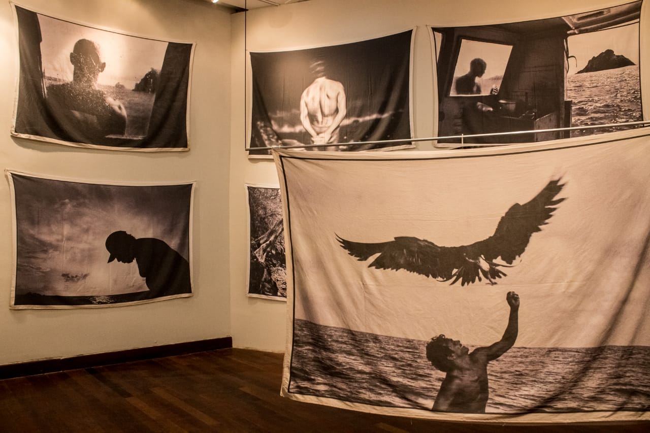 Projeto oferece bolsas para jovens periféricos desenvolverem arte contemporânea, fotografia e poesia