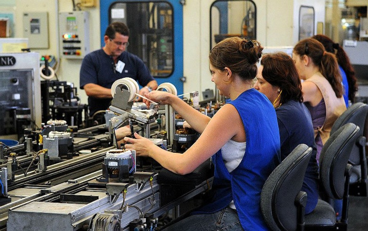 Empresas no RN pagam salários até 24% menores a mulheres