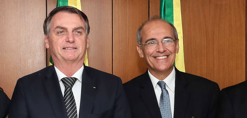 Profissionais de todo o país assinam manifesto contra o Conselho Federal de Medicina