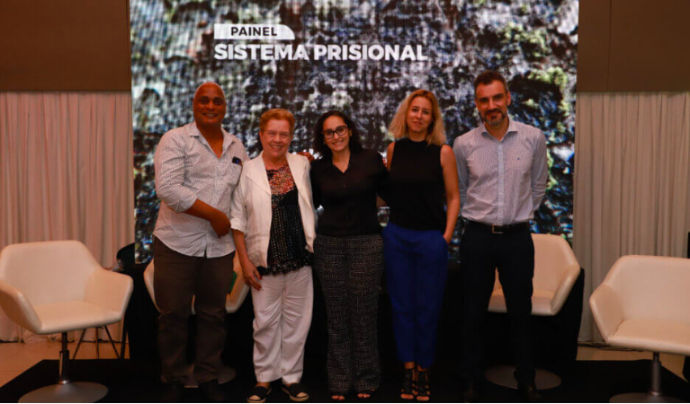 Cientistas apresentam soluções para socializar pessoas com restrição de liberdade