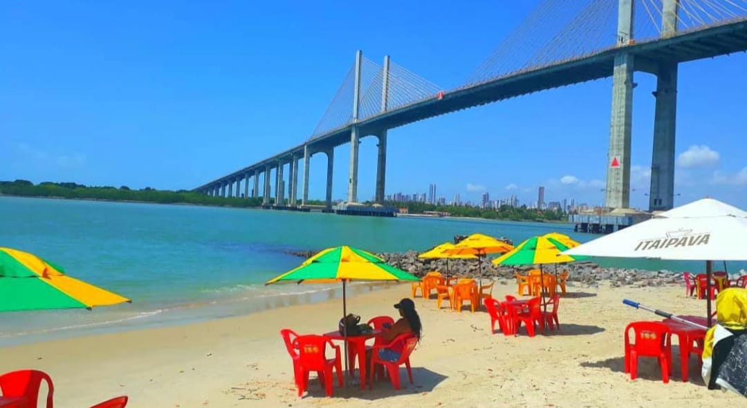 Prefeitura de Natal vai pagar indenização para retirada de restaurante que funcionava na Praia da Redinha há mais de 30 anos
