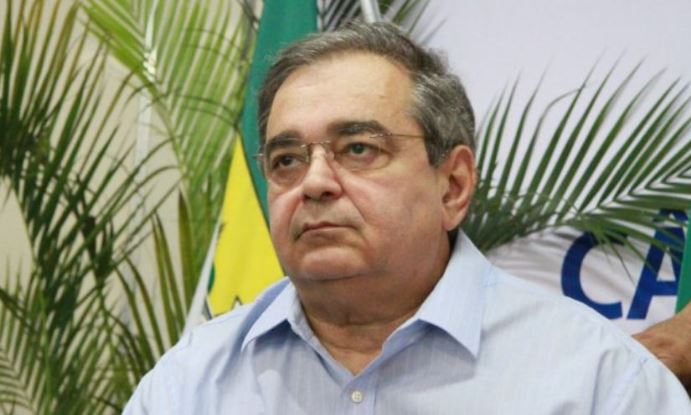 Álvaro Dias inaugurou hospital que só será concluído em dezembro de 2026