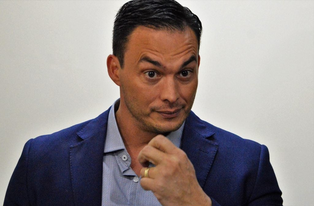 Namorada de Styvenson foi nomeada para cargo no Senado com salário de R$ 16 mil
