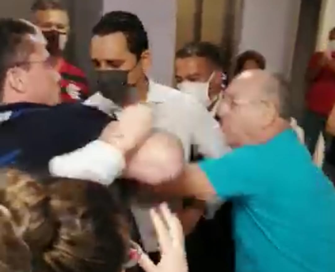 Por causa de demora no atendimento, diretor de hospital e acompanhante de paciente se agridem em Natal