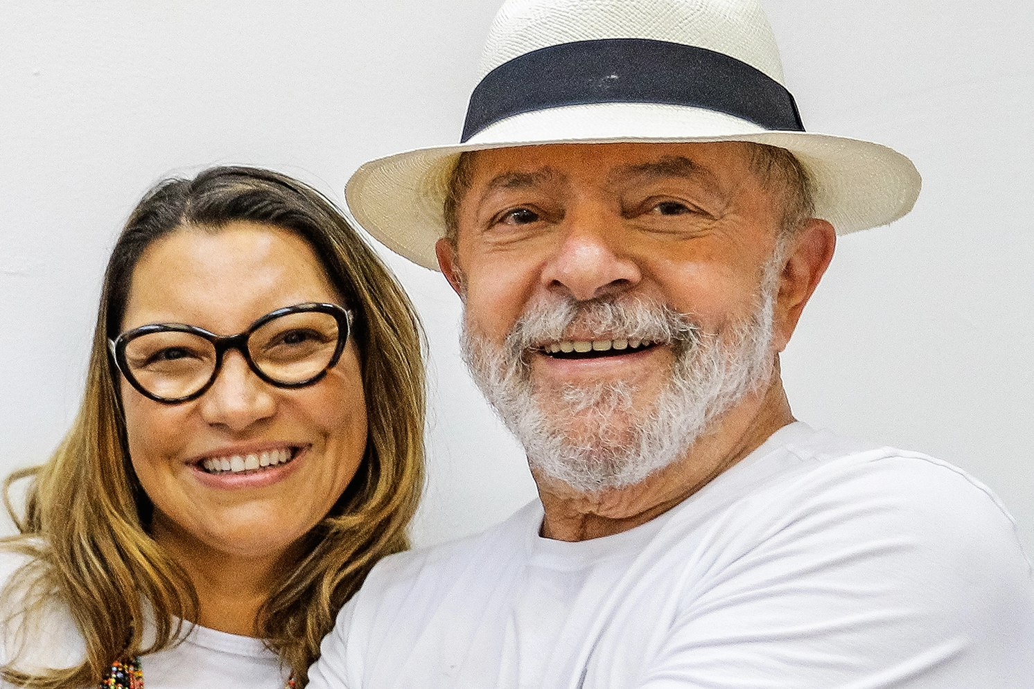 Casamento de Lula e Janja terá vestido de noiva e lembrancinhas com bordados do Seridó potiguar