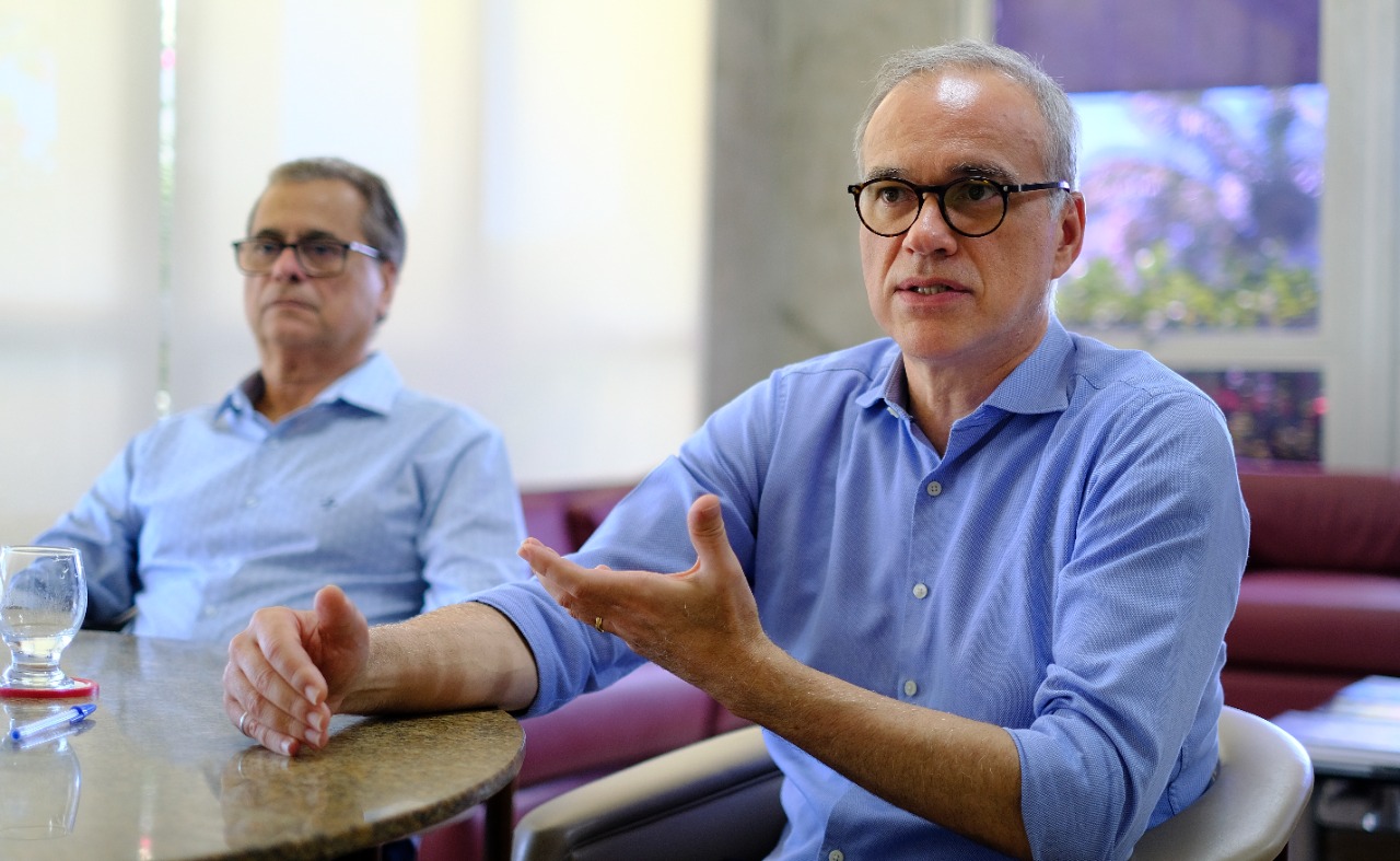 Vai e vém do governo Bolsonaro tira mais dinheiro da UFRN e reitor lamenta: “situação nunca vista”