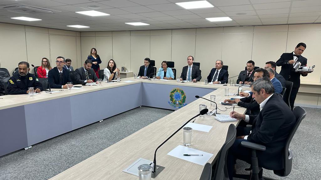 Governadora solicita apoio da Força Nacional no combate a atentados no RN