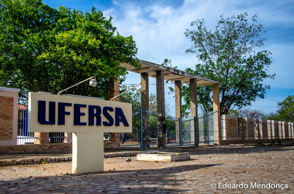 Professores da Ufersa decidem nesta terça (04) se entram em greve