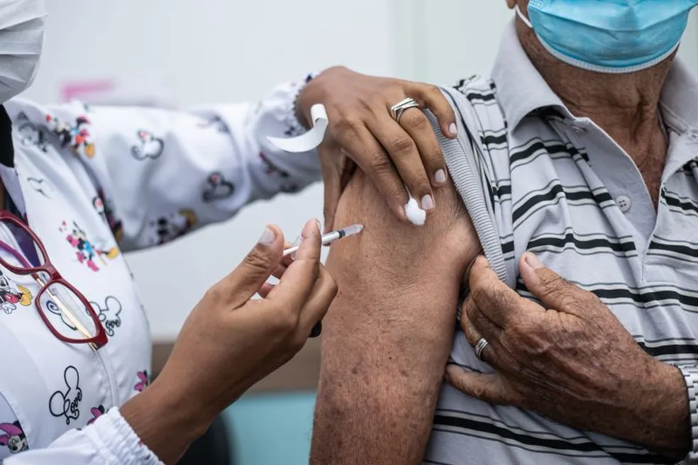 Veja balanço da Covid-19 no RN; OMS decretou fim da emergência sanitária no mundo