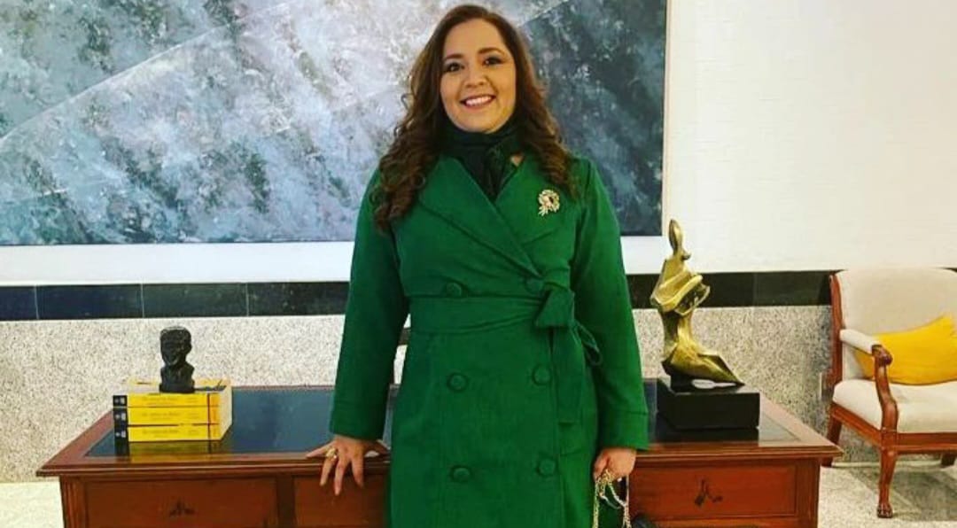 Reitora da Ufersa que pode perder cargo por título de doutorado cassado por plágio recebeu bolsa da Capes