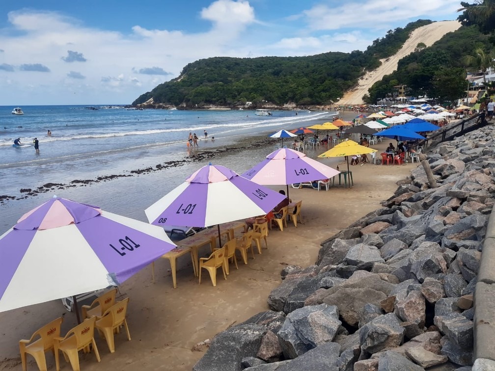 Falta de estudos sobre obras em Ponta Negra contribuiu para erosão da praia e do Morro do Careca