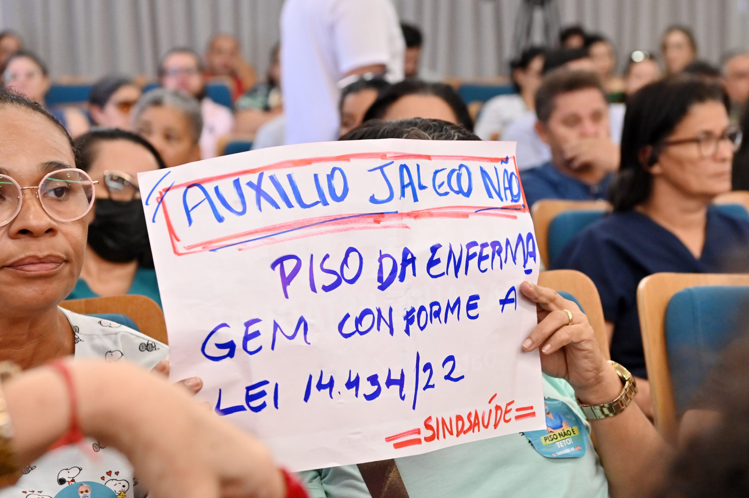 Governo admite dificuldade para pagar piso da enfermagem no RN