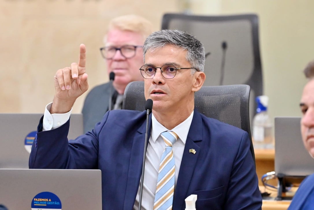 O pior do governo é a oposição