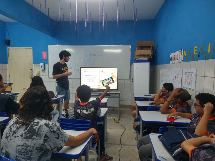 Zona Norte: projeto da UFRN leva comunicação para escola pública