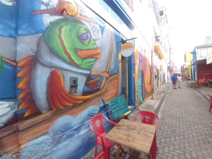 Comerciantes do Beco da Lama sofrem com aluguéis e baixo movimento