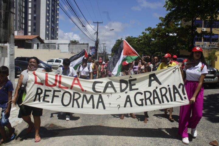 Mulheres do MST em Natal pedem Reforma Agrária e acesso à Universidade
