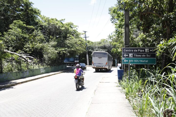 Governo do RN autoriza a reparação de estradas turísticas