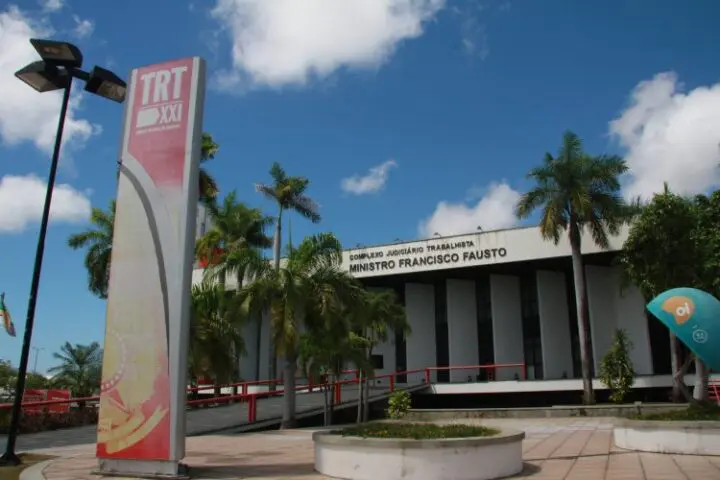 Empresa é condenada por falsa promessa de salário a ex-funcionária