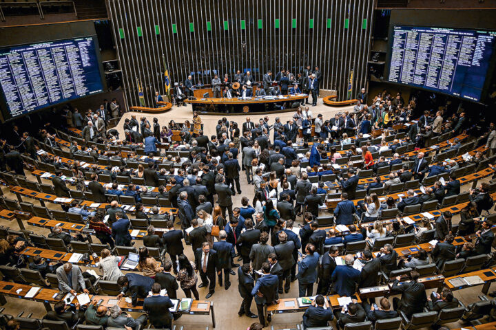 Pacote da Destruição avança enquanto RS é 