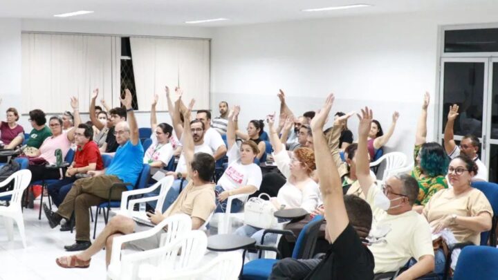 Professores da Ufersa seguem em greve, na contramão da UFRN e IFRN