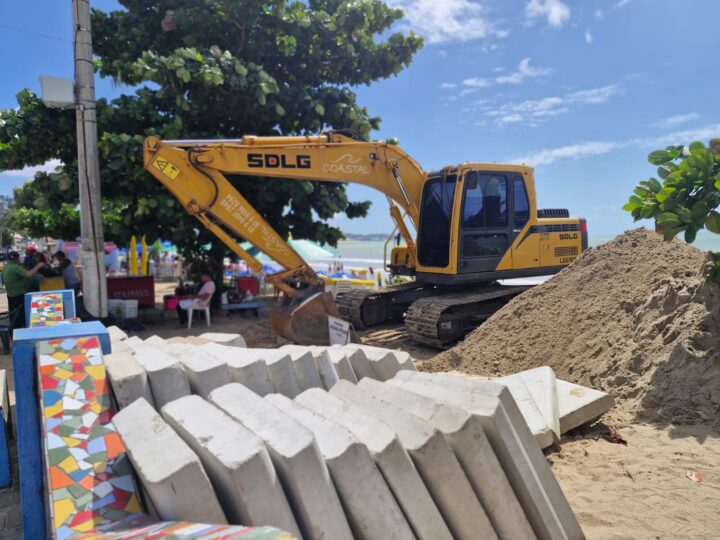 Engorda de Ponta Negra: 70% da drenagem na praia já foi concluída