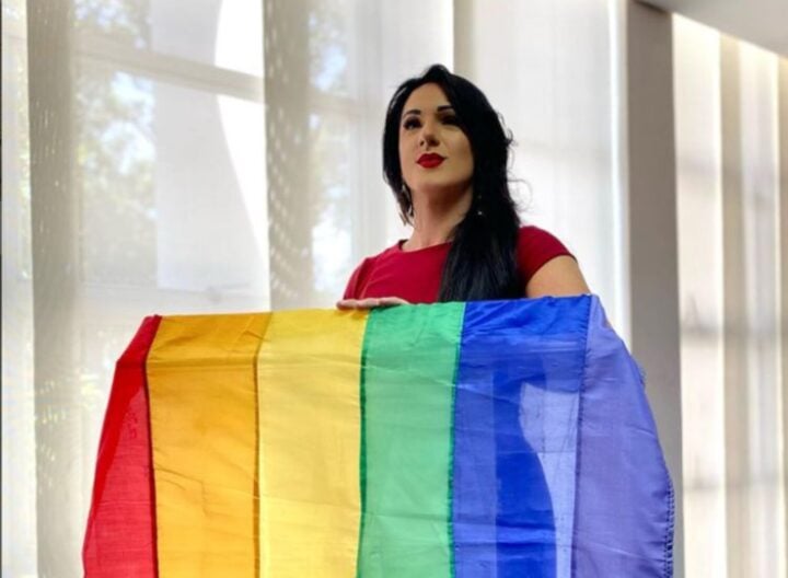 Candidata denuncia ataque transfóbico em campanha eleitoral 