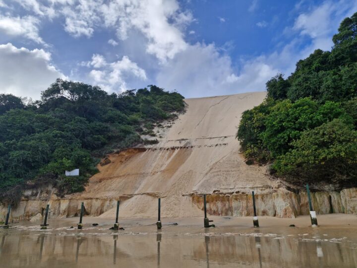 Morro do Careca perdeu volume e está mais perigoso