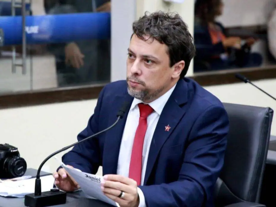 Daniel Valença quer apurar irregularidades na obra da engorda de Ponta Negra