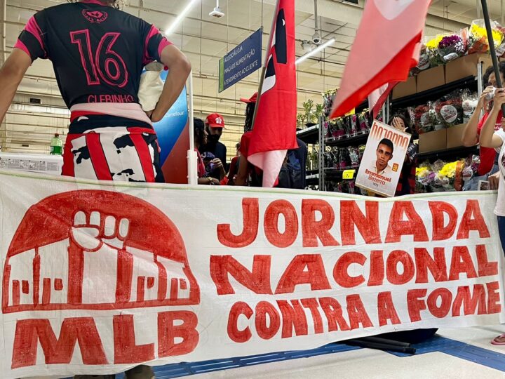 Pátria Sem Fome: MLB ocupa Carrefour e denuncia desperdício e lucros abusivos