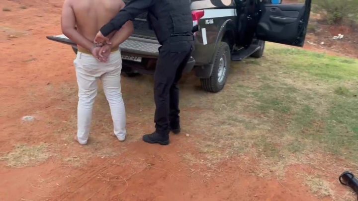 Polícia prende pastor suspeito de homicídio do prefeito de João Dias