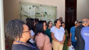 Manifestantes da Redinha são recebidos durante protesto I Foto: cedida