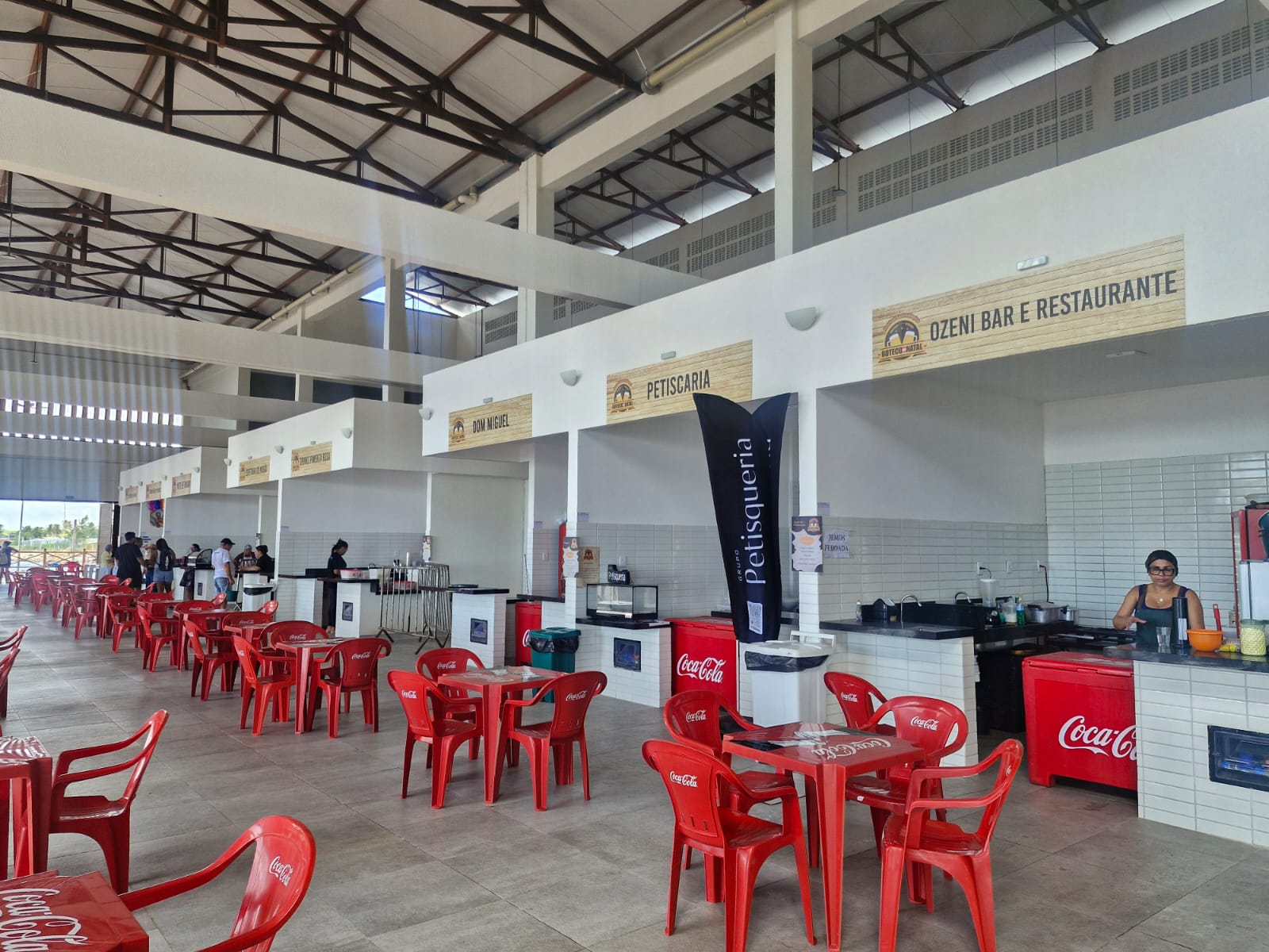 Permissionárias fazem ato após novo fechamento do Mercado da Redinha