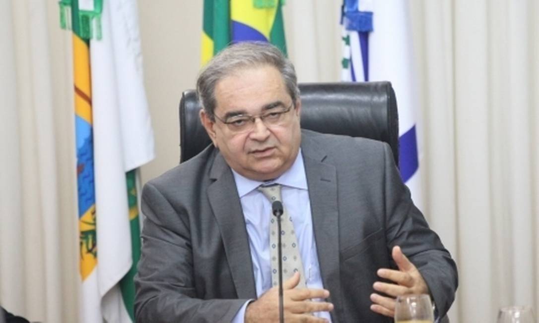 Álvaro Dias segue como réu em ação de uso da máquina nas eleições de 2024