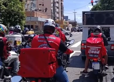 Entregadores recebem “não” do iFood e seguem com protestos em Natal
