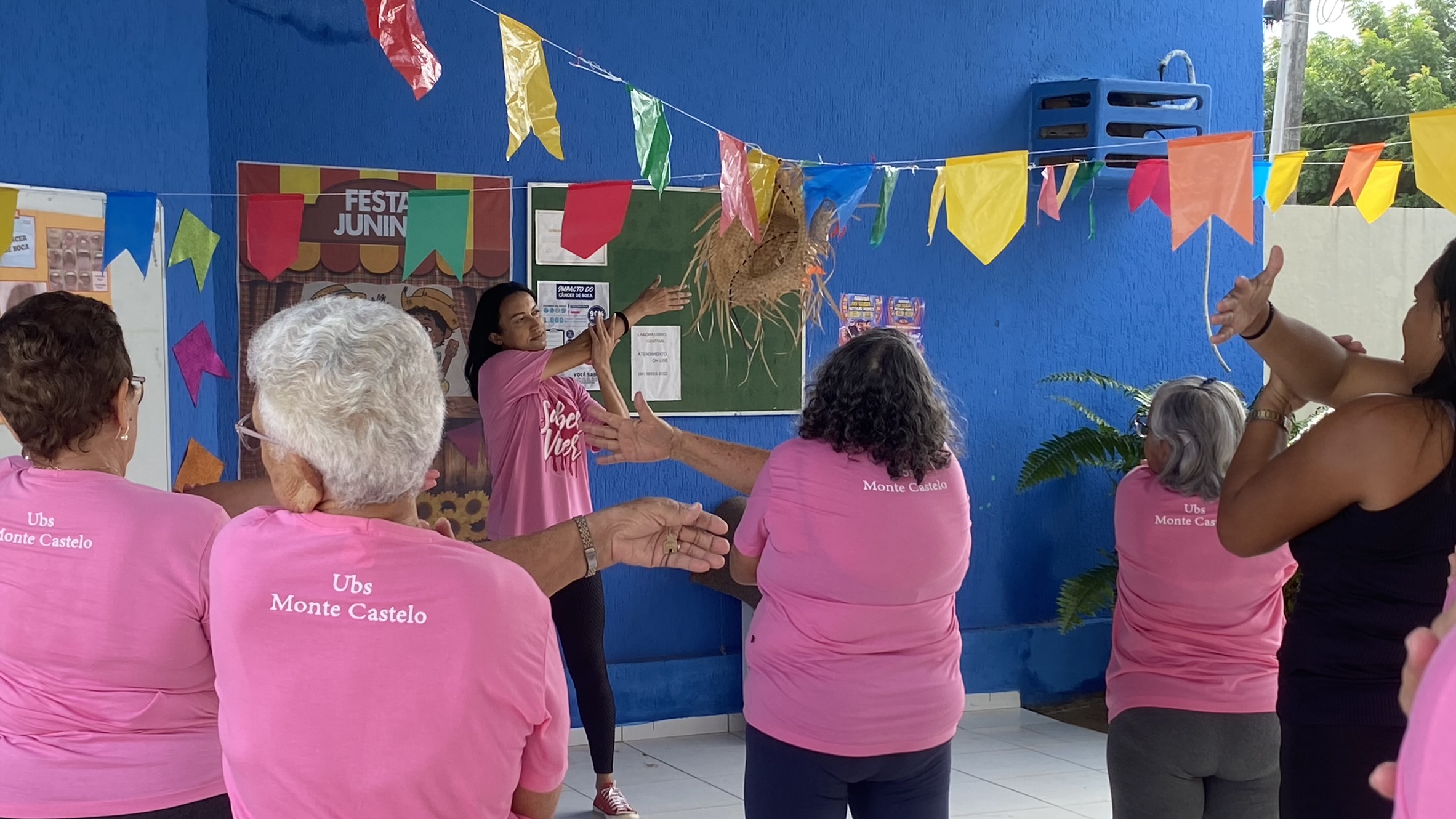 Em Parnamirim, mulher trans reinventa o cuidado com idosos pelo SUS