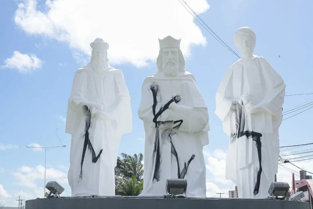 Pórtico dos Reis Magos é vandalizado horas depois de revitalização
