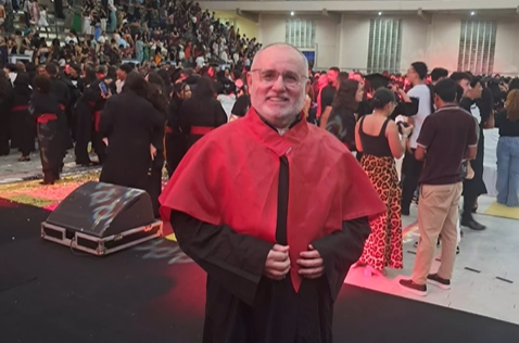 “Fascismo nunca mais”: agressão a professor da UFRN provoca onda de solidariedade