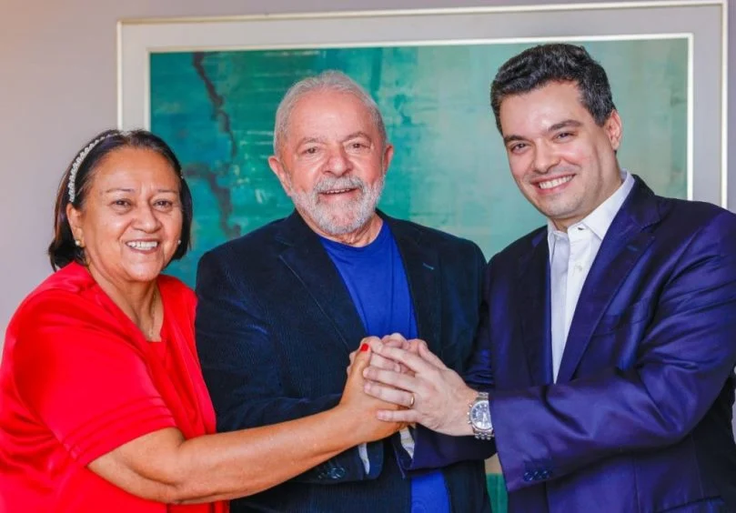 Ao empossar novos secretários, Fátima dá mais um passo na transição para Walter