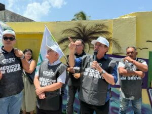 Médicos durante protesto I Foto: cedida
